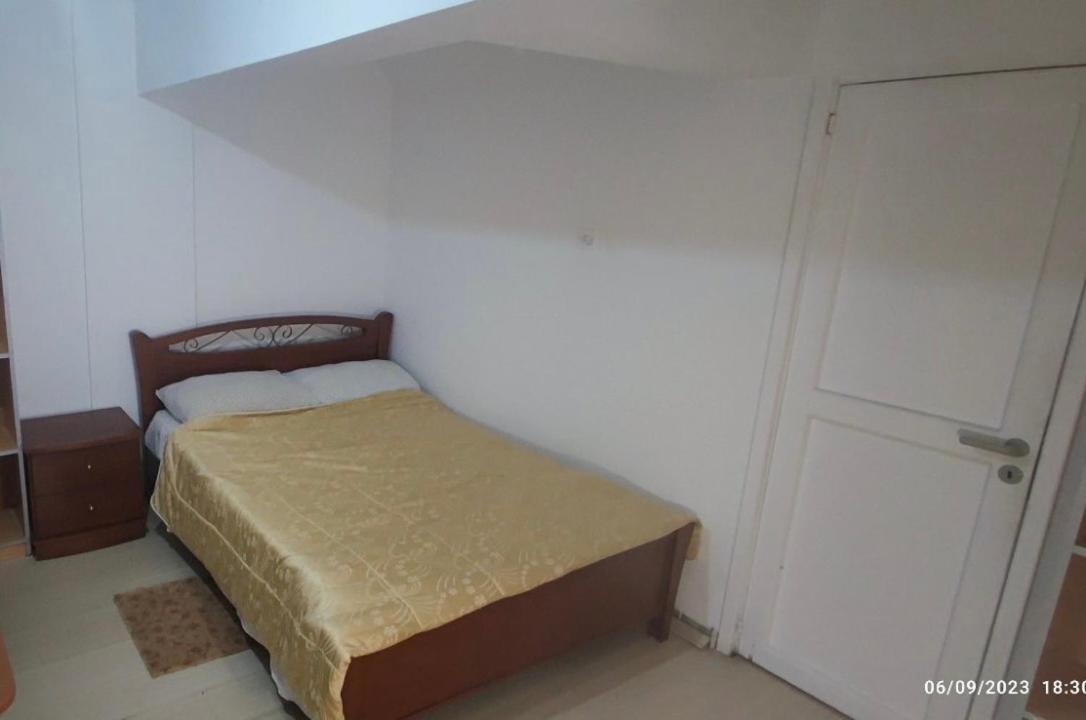 Private Bedroom Paphos Central المظهر الخارجي الصورة