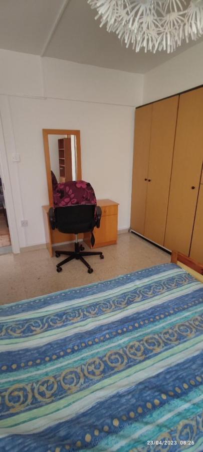Private Bedroom Paphos Central المظهر الخارجي الصورة